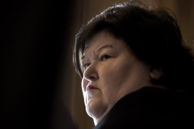 Maggie De Block roept dokters op het matje voor voorschrijven te veel ziektedagen