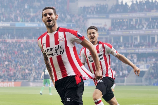 PSV geeft Utrecht en Cyriel Dessers voetballes en scoort zeven (!) keer