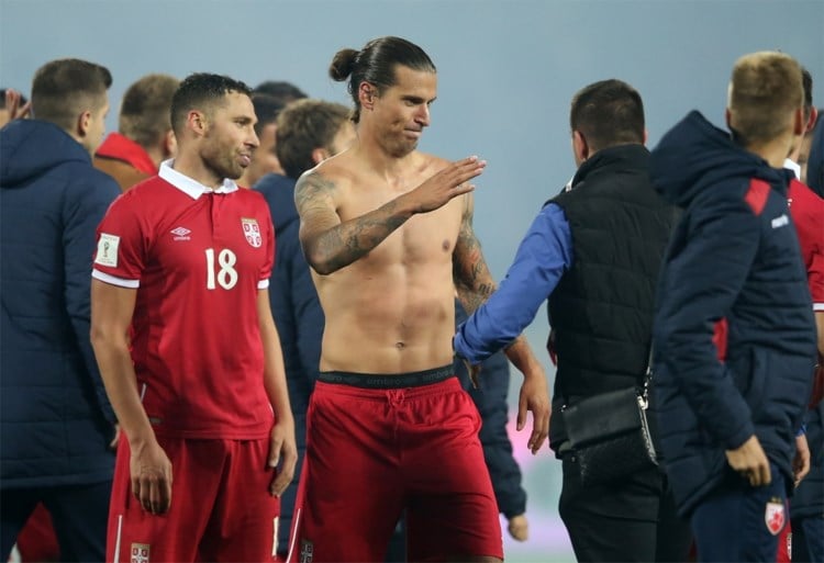 IJslanders en Serviërs nu ook zeker van WK-ticket, Spanje sluit campagne af met wereldgoal