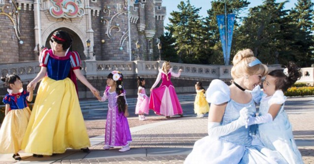 Wil Jij Een Disneyprinses Zijn Primark Brengt Jurken Uit Vo