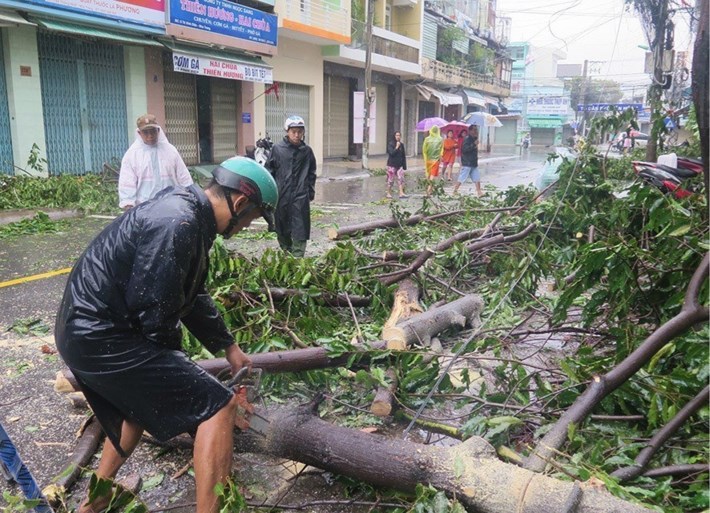 19 mensen om het leven gekomen door krachtige storm Damrey