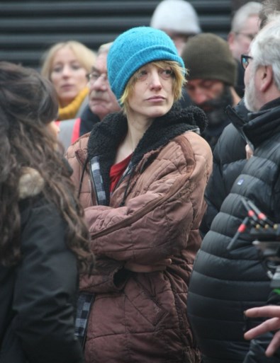 Actrice Blake Lively bijna onherkenbaar op filmset