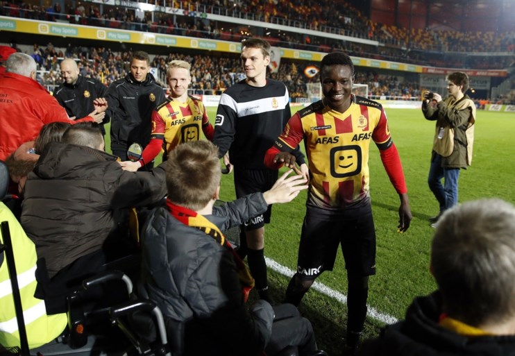 Ongezien: 27 buitenlandse scouts voor Charleroi-KV Mechelen