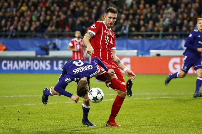 Grote missers Teodorczyk nekken Anderlecht tegen efficiënt Bayern, sterke prestatie levert niets op