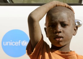 “Dit is spelen met het leven van kinderen”: Unicef waarschuwt voor 3,5 miljoen nieuwe hiv-infecties bij adolescenten