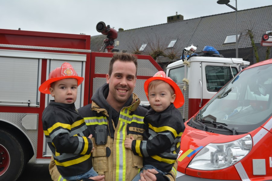 FOTO. Fire For Life: 450 Brandweermannen verzamelen in ...