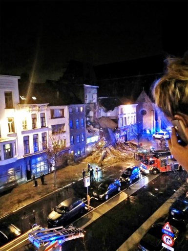 Explosie in Antwerpen: twee dodelijke slachtoffers van onder puin gehaald