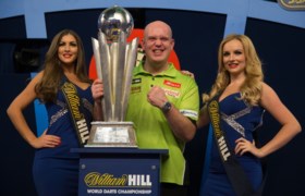 Zowel Formule 1 als darts schrappen traditie van schaarsgeklede dames (en dat veroorzaakt controverse)