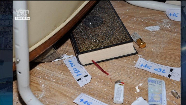 Foto’s tonen hoe hevig de schietpartij was in appartement waar Abdeslam zich schuilhield