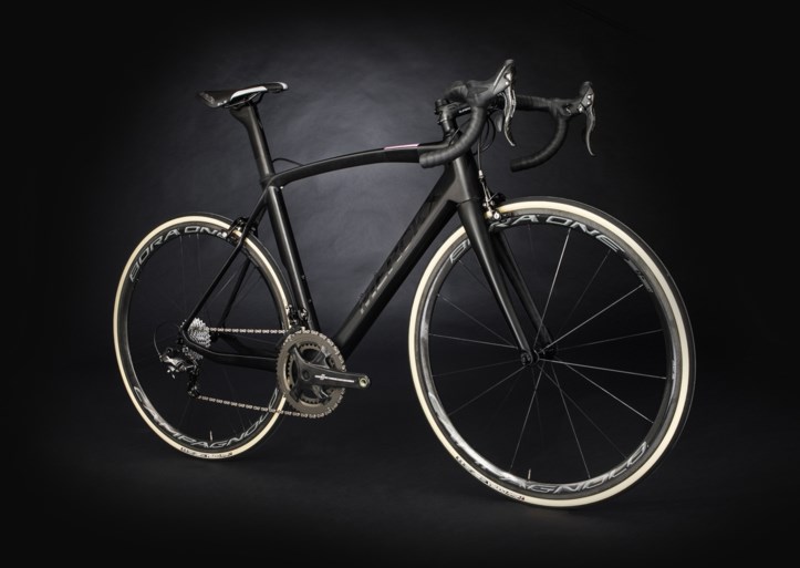 Belgian Cycling Factory brengt fiets om legendarische overwinning van Eddy Merckx te eren