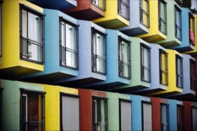 Bijzonder project met stapelwoningen in Gent: “Elke Vlaming kan in container wonen”