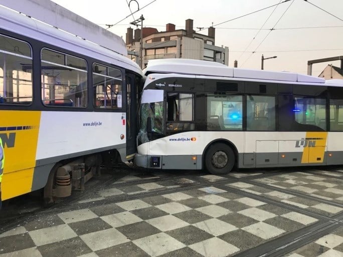 Twee zware ongevallen met trams op amper één kilometer van elkaar