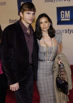 Ashton Kutcher openhartig over scheiding Demi Moore: “Ik kon een week niet eten”