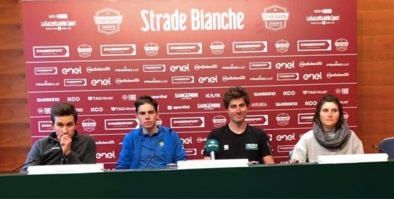 Niet Van Avermaet, maar Van Aert tussen Sagan en Kwiatkowski op vooravond Strade Bianche: “En ik kreeg ook effectief vragen”