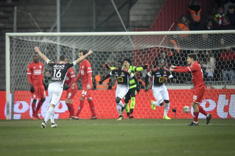 KV Mechelen springt naar voorlaatste plek ondanks pijnlijke nederlaag in Luik