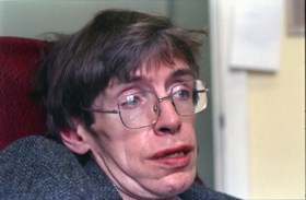 Hoe hij ontdekte dat hij ziek was en hoe hij zijn stem verloor: 10 dingen die je nog niet wist over Stephen Hawking