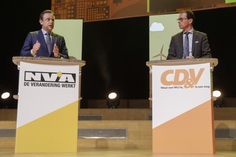 De Wever tijdens debat: “Rekeningrijden wordt onvermijdelijk, ook al is dat bij de bevolking niet populair”