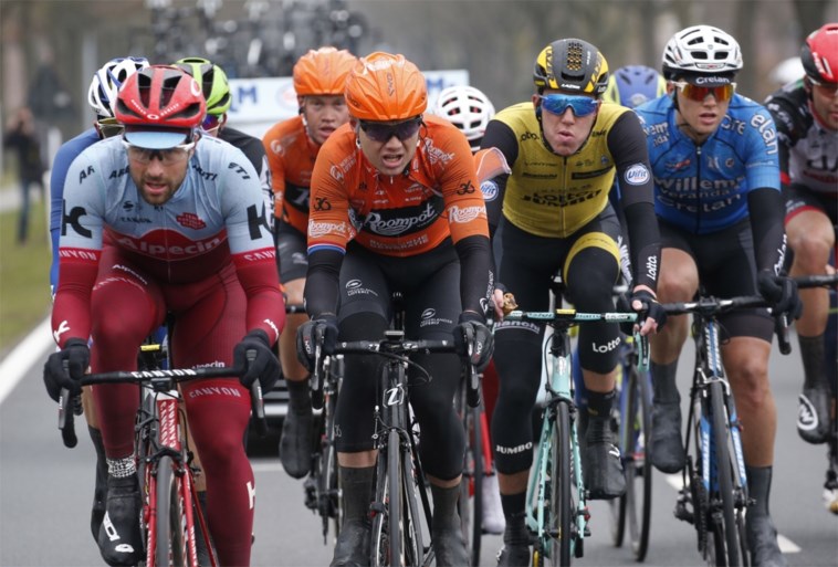Beresterke Niki Terpstra zorgt voor nieuwe triomf van Quick Step in loodzware Ronde van Vlaanderen