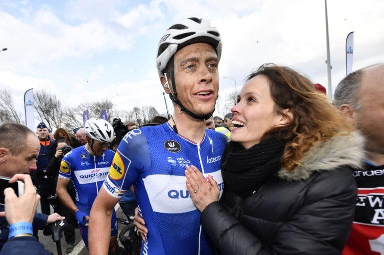 Beresterke Niki Terpstra zorgt voor nieuwe triomf van Quick Step in loodzware Ronde van Vlaanderen