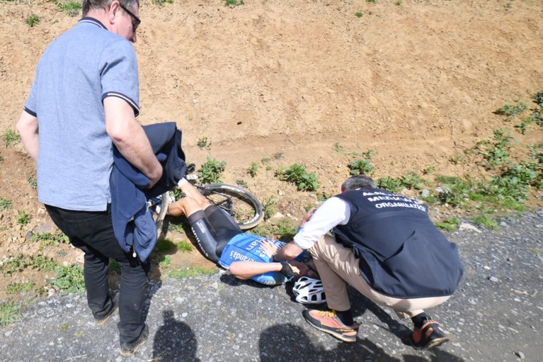 Wielrenner Michael Goolaerts (23) krijgt hartstilstand tijdens Parijs-Roubaix