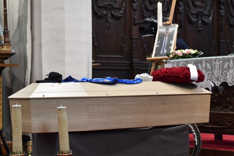 Wielerwereld neemt massaal afscheid van Michael Goolaerts (23): “Je reed van de Hel van het Noorden naar de hemel”