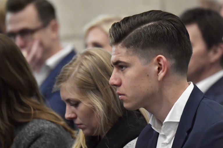 Wielerwereld neemt massaal afscheid van Michael Goolaerts (23): “Je reed van de Hel van het Noorden naar de hemel”