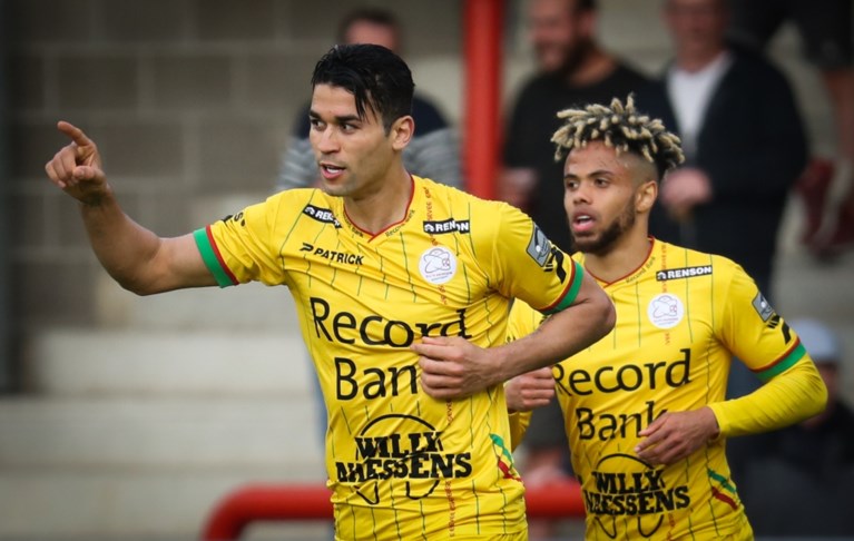Zulte Waregem rolt Moeskroen op in één minuut en blijft autoritair leider in Playoff 2A