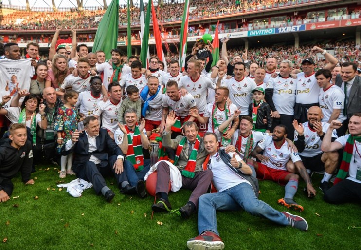 Lokomotiv Moskou kroont zich na 14 jaar opnieuw tot Russisch landskampioen