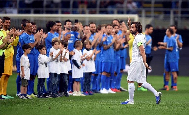 De dirigent leidde zijn laatste orkest, zo zag het afscheid van Andrea Pirlo eruit