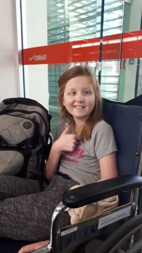Antikankerfonds klaagt aan: “Kliniek waar Maithili bij aanklopt voor agressieve tumor is schimmige organisatie”
