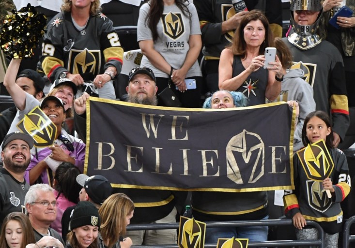Onwaarschijnlijk verhaal in Amerikaans ijshockey: debutant haalt finale NHL en klimt meteen op voorsprong