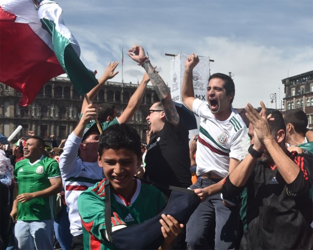 Dit is pas vieren: Mexicaanse fans veroorzaken aardbeving in Mexico-Stad na doelpunt van Lozano
