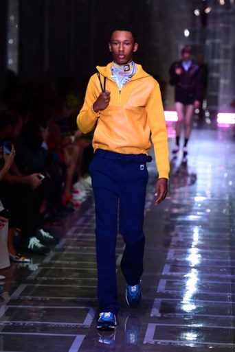 Prada brengt de hele korte short terug