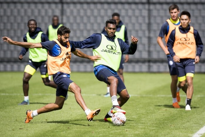 Gesloten training, veel open vragen bij AA Gent ...
