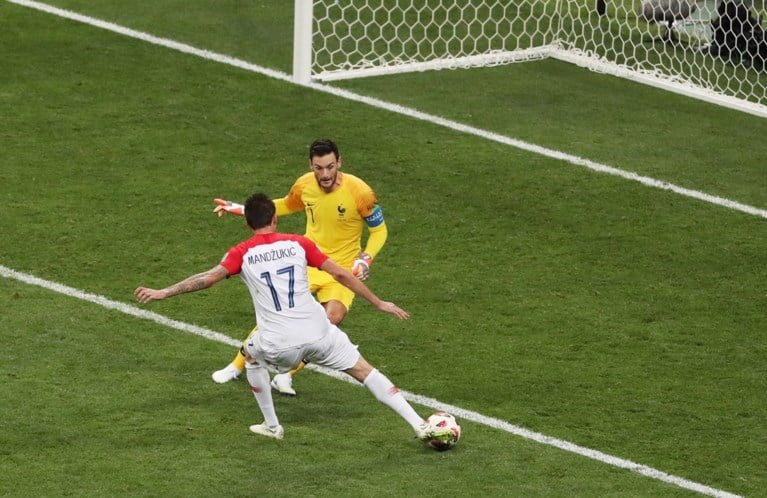 Owngoal, videoref, blunder en mooi voetbal: WK-finale had alles en op het einde wint Frankrijk