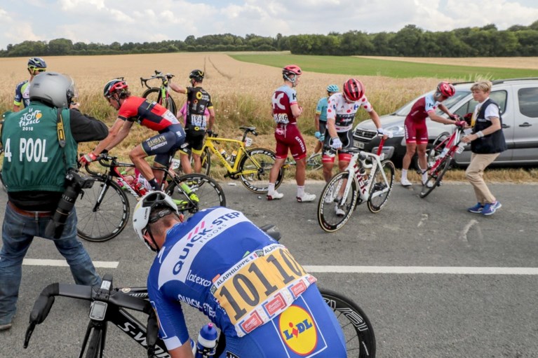 Filmpje van wiel dat blijft draaien in de Tour roept vragen op - het antwoord is nochtans simpel