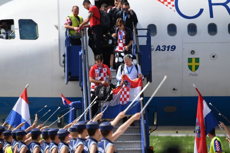 Modric en co. zijn geland, ook de Kroaten krijgen in Zagreb een heus volksfeest als huldiging