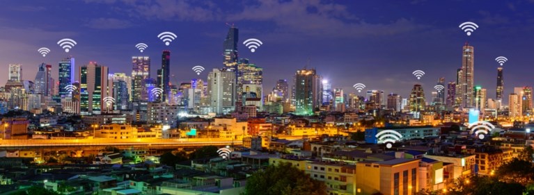 WiFi gebruiken op vakantie is niet zonder gevaar: “Smartphone surfers zijn makkelijk doelwit”