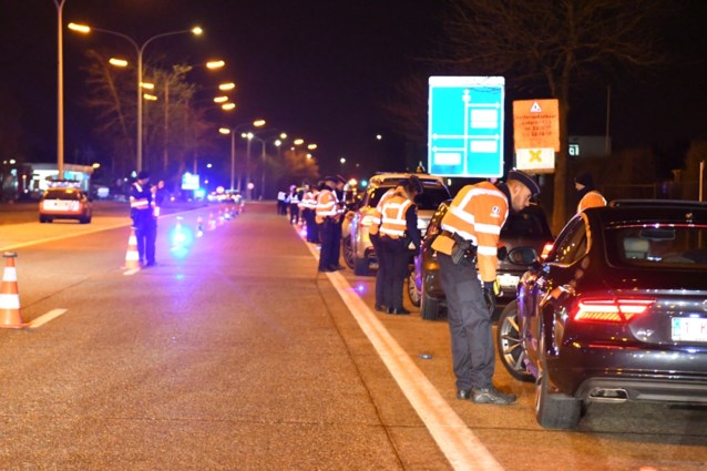 Bestuurder rijdt al kwarteeuw rond zonder rijbewijs