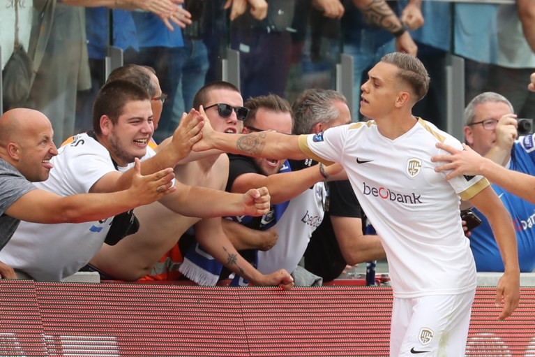 Goudhaantjes Trossard en Malinovskyi doen het opnieuw voor Genk in slotfase tegen KV Oostende