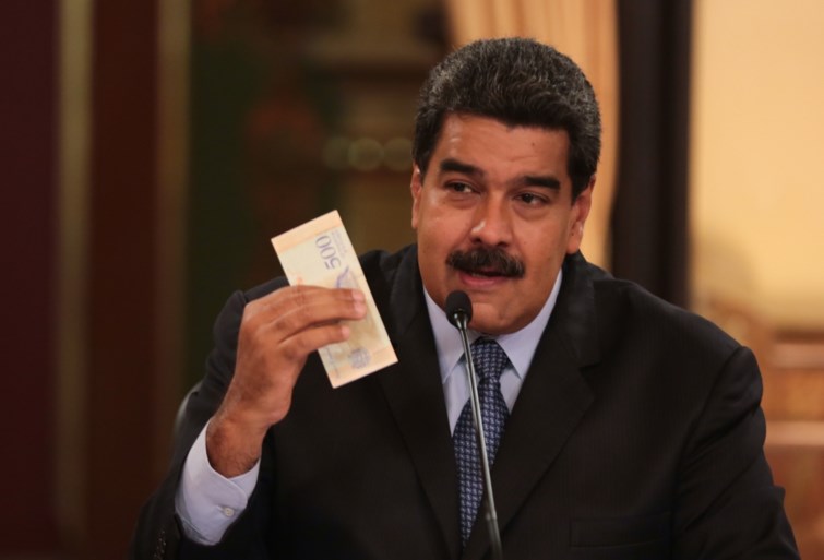 Voor 1 euro krijg je in Venezuela 6,2 miljoen (!) liter benzine