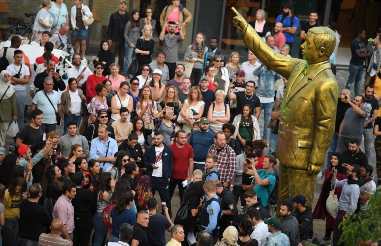 Wiesbaden laat Erdogan-standbeeld weghalen