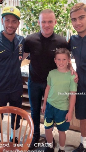 Op de foto met Neymar, maar ‘Belg’ wacht nog altijd op zijn debuut bij Brazilië
