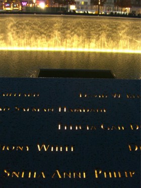 Iedereen dacht dat ze als heldin overleed bij 9/11: gebruikte dokter aanslagen als alibi om te verdwijnen?