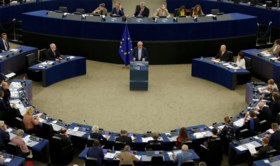 Juncker pleit voor sterkere buitengrenzen van de EU en sneert ook naar Trump in laatste State of the Union