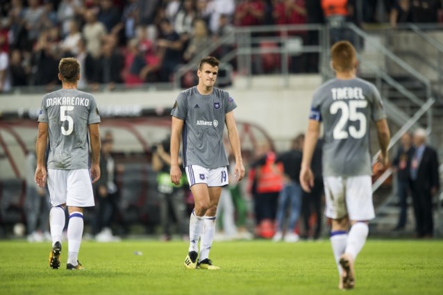 Blamage voor Anderlecht: zielloos paars-wit verliest in Europa League van Slovaakse ploeg
