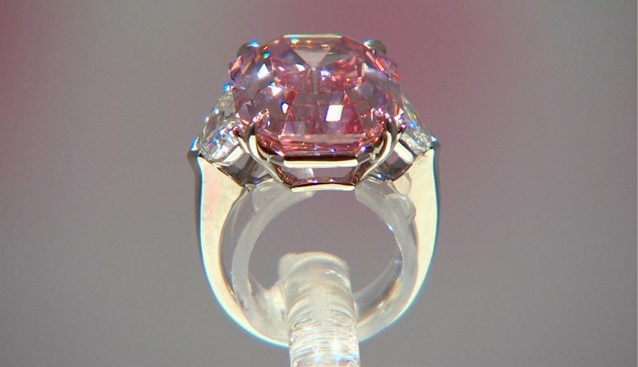 Deze Roze Diamant Wordt Een Van De Duurste Exemplaren Ooit Geveild Het Nieuwsblad 9062