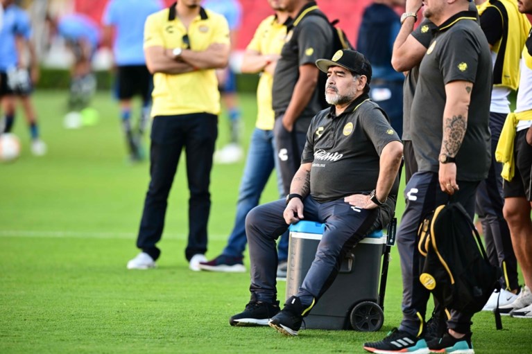 Maradona: “Ik zou Messi aanraden niet meer terug te keren in het Argentijnse shirt”