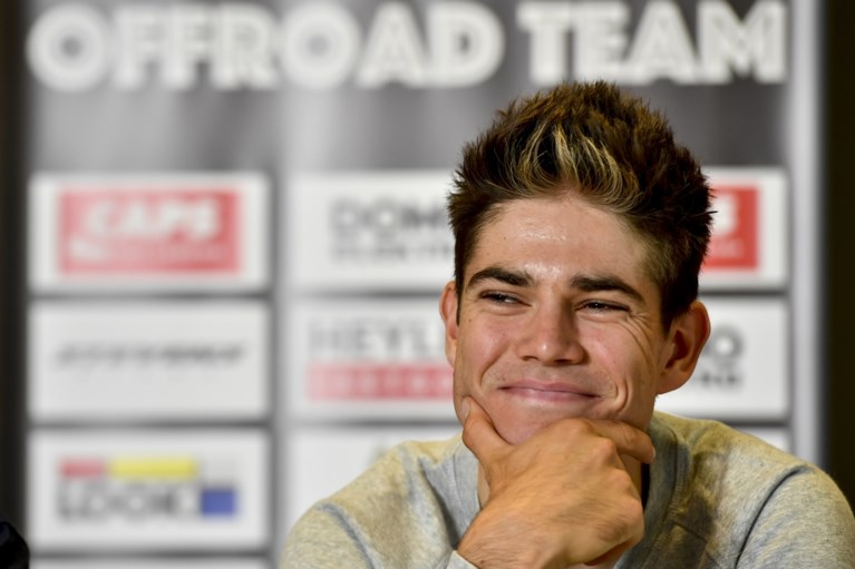 Wout van Aert stapt in nieuwe veldritploeg, maar: “Ik kijk nog niet naar de weg”