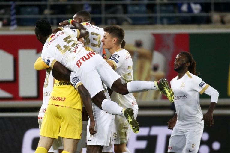 Oppermachtig Genk speelt AA Gent helemaal kapot, positie Vanderhaeghe lijkt onhoudbaar